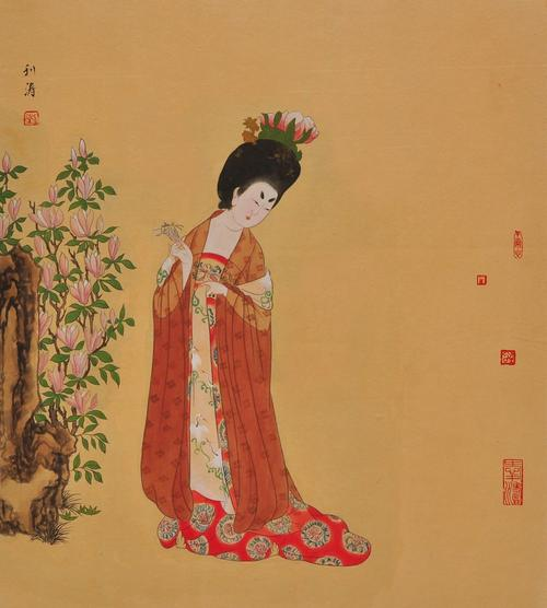 周昉《簪花仕女图》局部1500多年前古人就用通草,蚕丝织物等丝绸原料