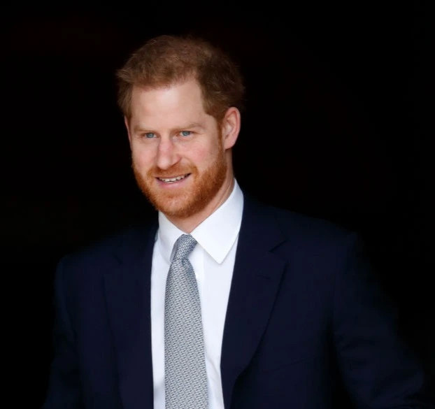 亿万富翁哈里王子抱怨生活艰难,与妻子梅根出现冲突