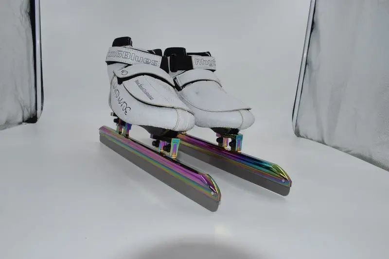 冬奥会滑冰鞋图片