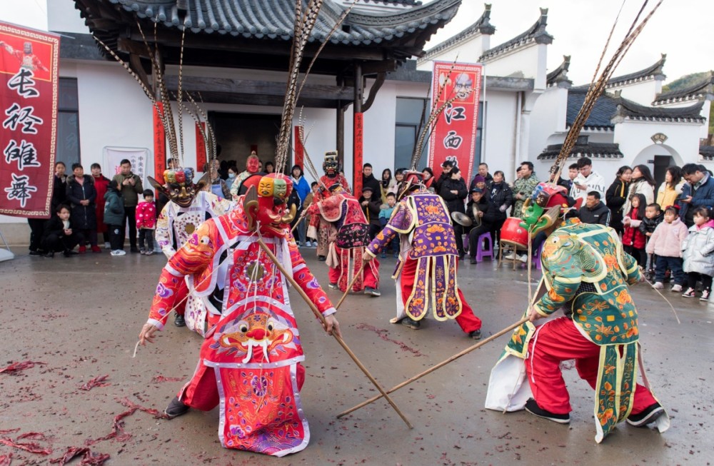 江西婺源非遗傩舞闹新春