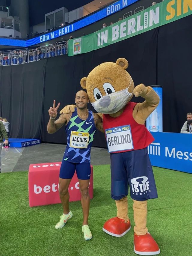 东京百米冠军雅各布斯,首秀2022