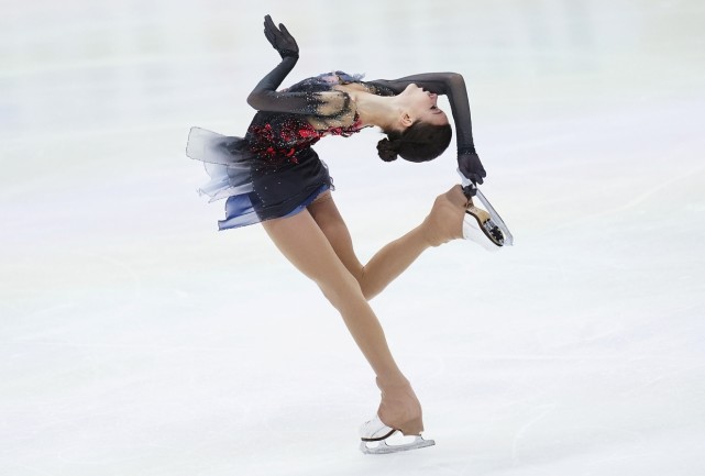 俄罗斯花滑战斗萝莉美貌与实力齐飞她们是真人冰雪公主