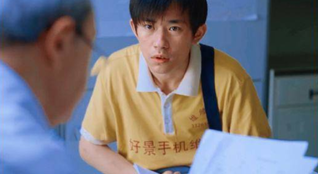 《笨小孩》破5億,易烊千璽演技大讚,6位配角同樣功不可沒