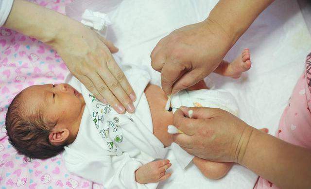 Newborn Cord Care Dry Goods Knowledge: Mothers Learn In Advance, Nursing Is  Not Easy To Do Wrong - Laitimes