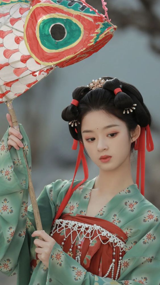 无水印明星壁纸黄杨钿甜古风汉服头像壁纸02