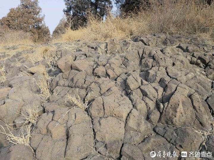 临朐火山口地质公园图片