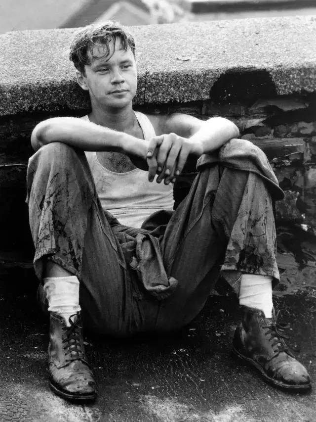 《肖申克的救赎》:有些鸟儿注定是关不住的