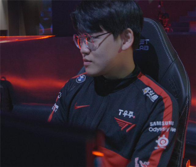 gumayusi才是小说男主兄姐里3人就读顶尖大学2人电竞选手