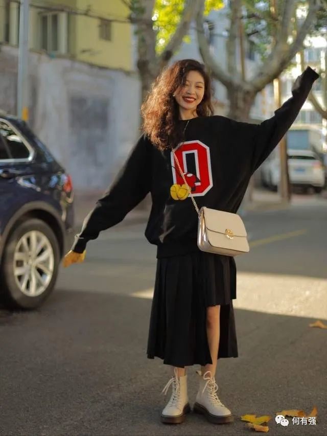 南京路美食才是碰色彩羽绒服人人百褶裙年龄段