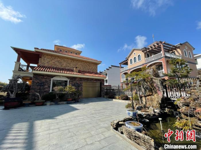 访皖南华侨村旅欧徽商不忘家乡回报桑梓