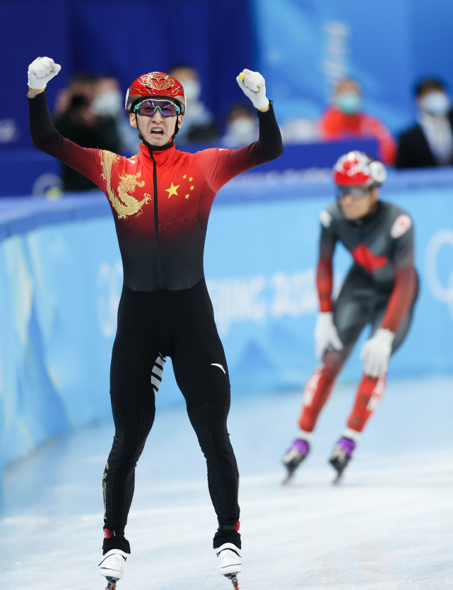 冬奥短道速滑冠军图片