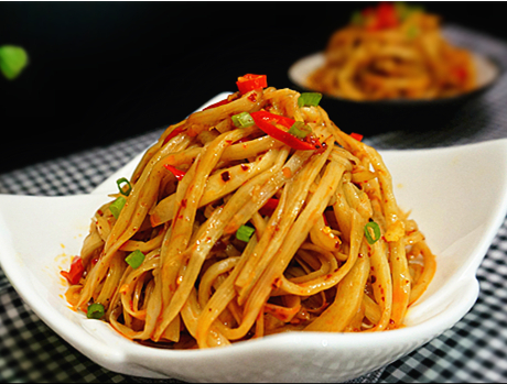 比肉还好吃的素菜凉拌手撕杏鲍菇的家常做法口感滑嫩营养丰富清爽不