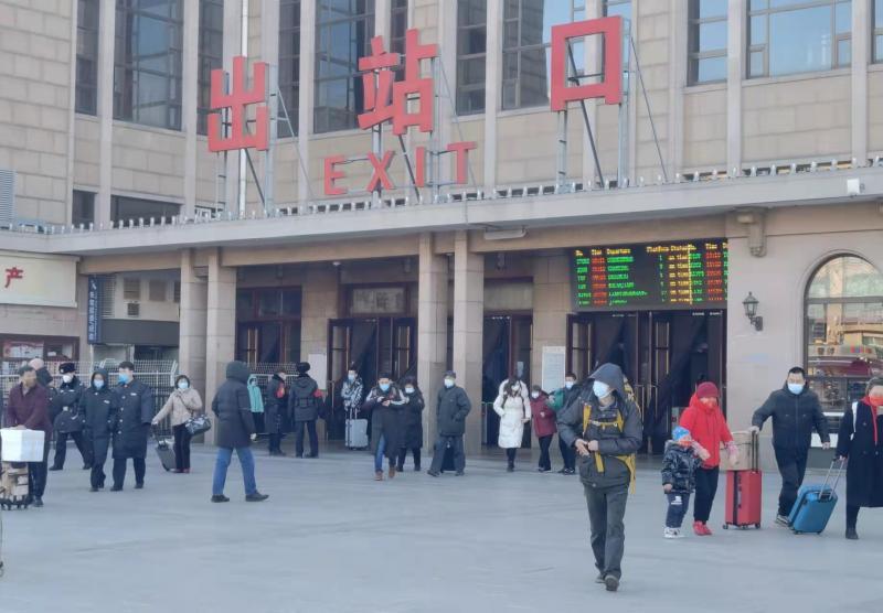 北京铁路今迎返程高峰各车站加强出站口疏导
