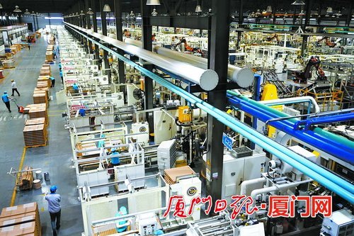 目前市面上每三片易拉盖就有一个产自位于同安区五显镇的厦门保沣实业