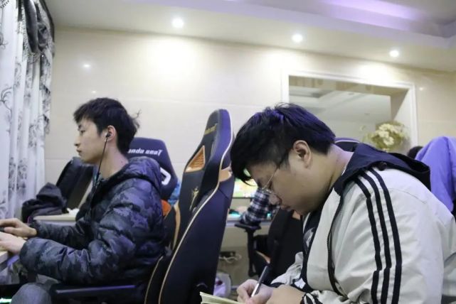 导演裁判分析师电竞幕后图鉴电竞世界