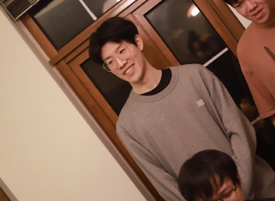 首先theshy在直播中直言,自己如今的状态实力确实有所