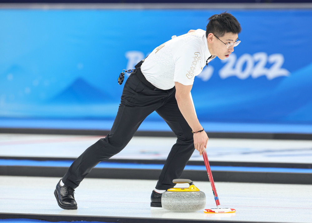 北京冬奥会15冰壶混双循环赛中国队不敌意大利队