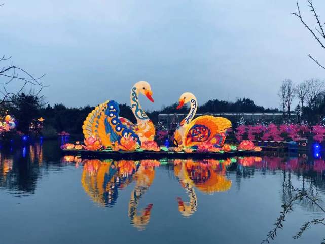 249亿元虎年春节假期经济火红