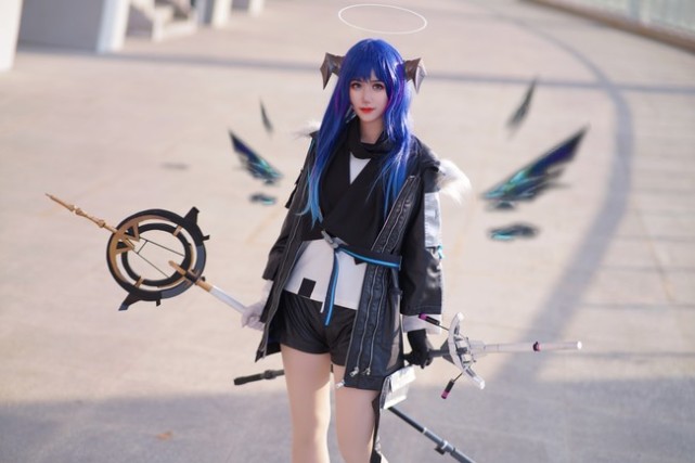 cos赏析:莫斯提马