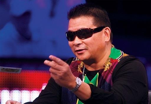 他是"赌神"原型,21岁选择退学,28岁获世界冠军,横扫世界赌场_腾讯新闻