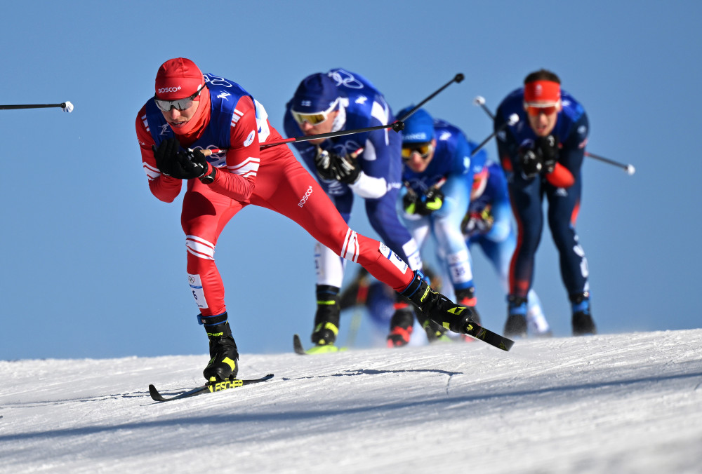 北京冬奥会越野滑雪男子双追逐比赛赛况6
