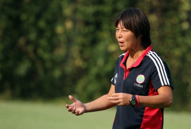 前国脚高红:夺冠是中国足球的及时雨 很荣幸执教过张琳艳等人