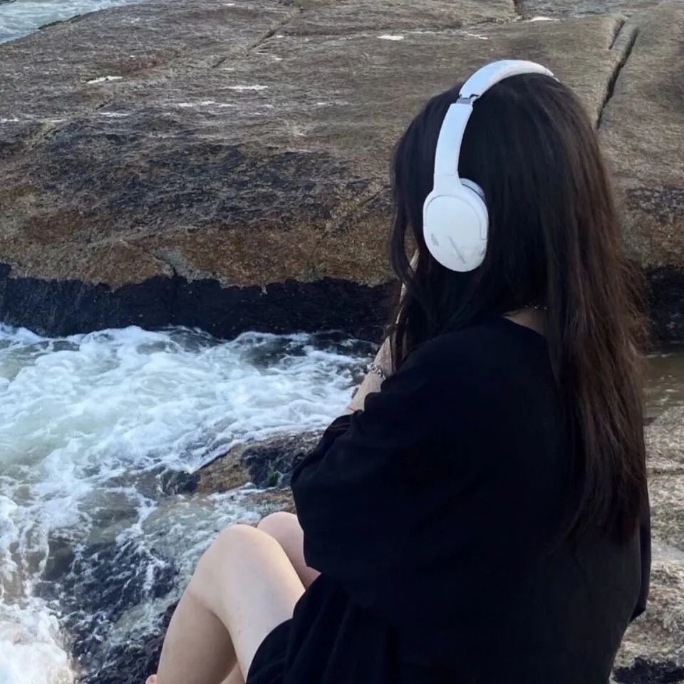头像新的一年换上有气质的女生头像又是酷酷的一年
