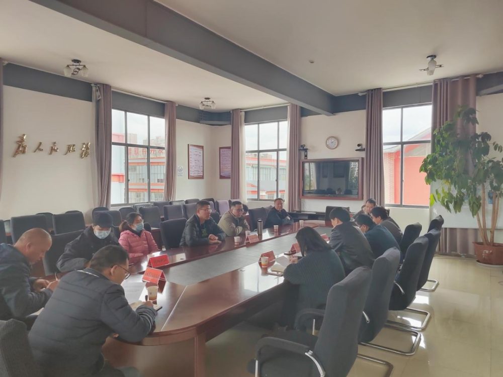 呈贡区召开民情恳谈会，化解不动产历史遗留问题_腾讯新闻