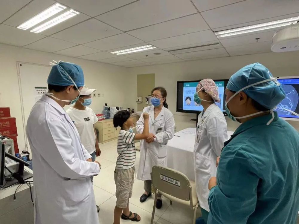 關于協和醫院特需門診科室介紹代掛陪診就醫的信息