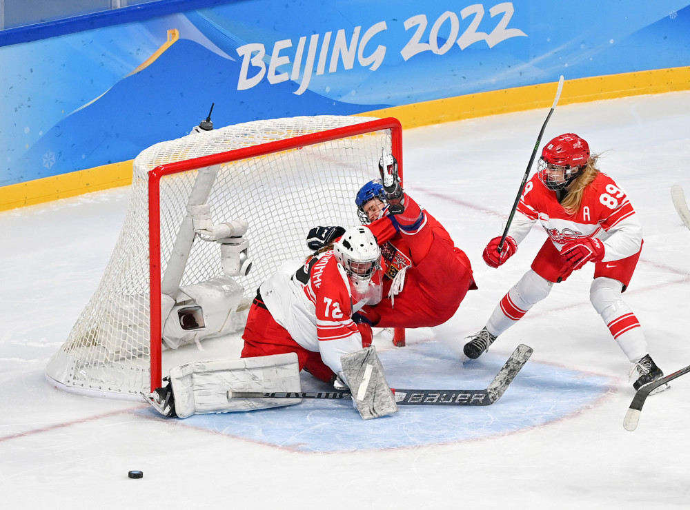 北京冬奥会冰球女子小组赛丹麦队胜捷克队