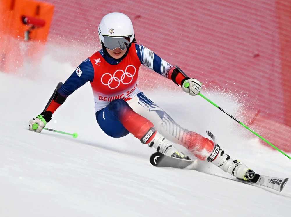 (北京冬奥会)高山滑雪——女子大回转比赛赛况(5)_腾讯新闻