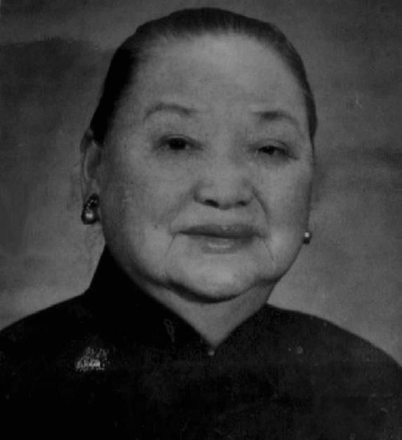 江冬秀舌战北大教授,昂首挺胸连说半个小时,将其怼得哑口无言