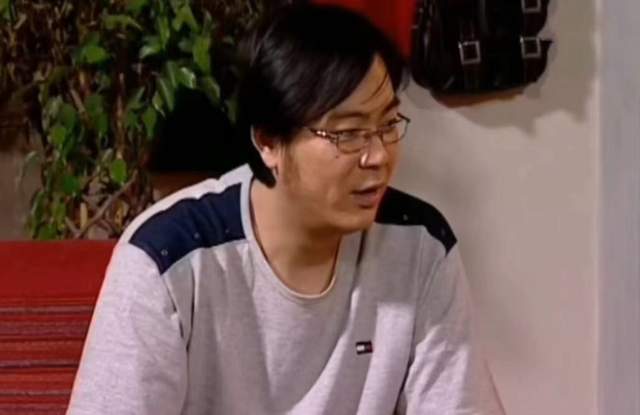 当然,还离不开这个家庭的男主人夏东海,一个思想开明又幽默风趣的存在