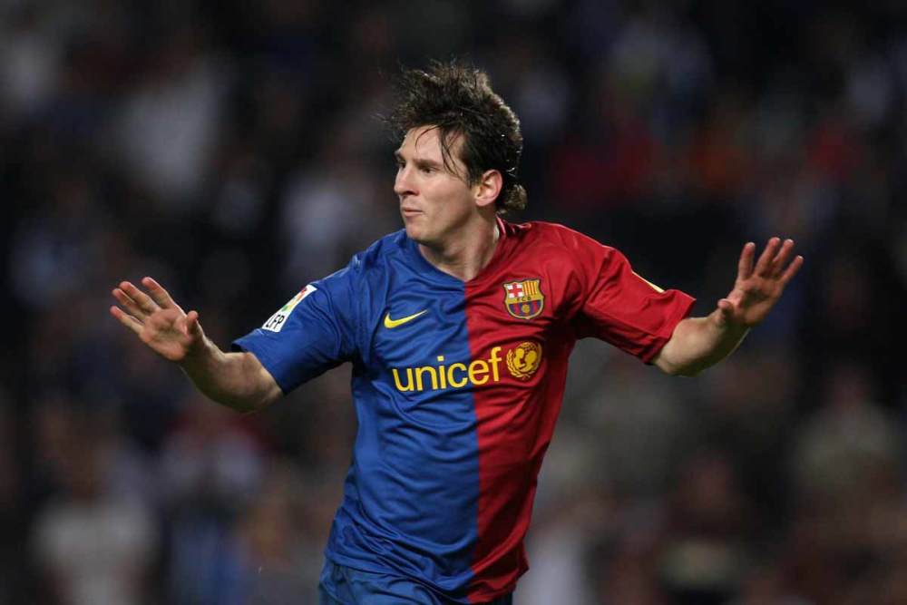 每日巅峰战:梅西2助攻埃托奥阿尔维斯建功 梦三巴萨3-1取10连胜_腾讯