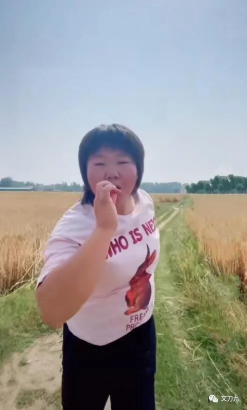 李瑞雪的个人定位,目标明确,当一个优秀的武术教练,让小朋友们在自己