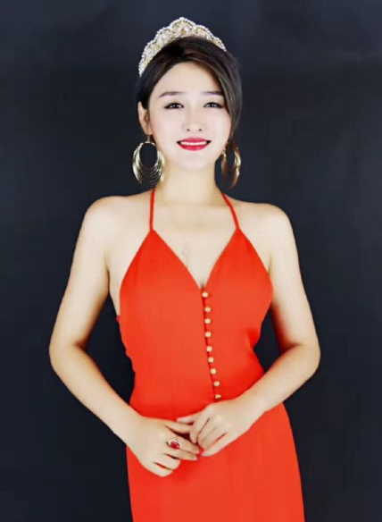 娇娇,原名张玉娇,生于1986年,"无名组合"成员,这个组合曾获央视2011