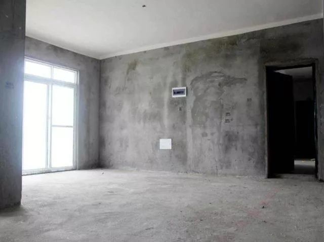 新交的毛坯房不要着急就装修多年经验工头告诉你放一放没坏处