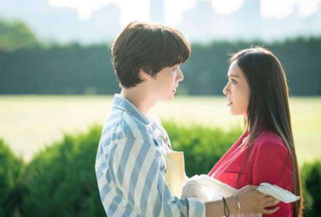 男女之间关系越界往往是从接受三件事开始的