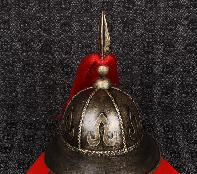古代将军头盔为何都有枪尖?了解原因后,古人的智慧确实厉害_腾讯新闻