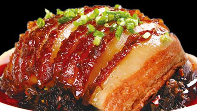 过年,教你详细的梅菜扣肉正宗做法,掌握这一步,立马起虎皮_腾讯新闻