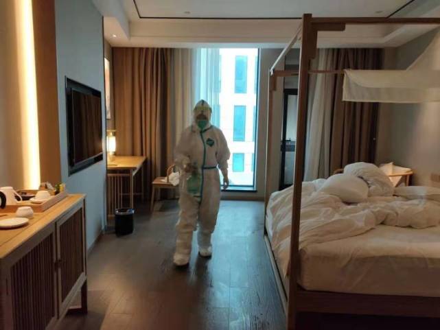 多方协力在杭州隔离酒店工作的一线旅游人终于有机会送父亲最后一程