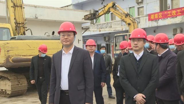 区领导许广圻,李飞,陈锐勇,孙健文,陈邦棉,赵少雄