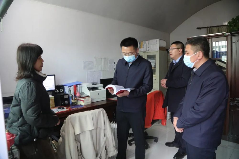 【新春走基层】杨政检查节后上班到岗情况_腾讯新闻