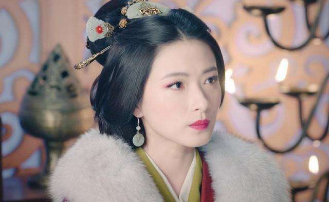 她一生为国为民经历四代帝王本该名垂青史为何背负千古骂名