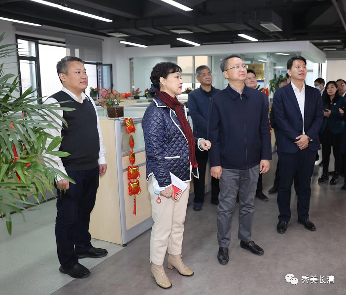 2月8日,长清区委书记肖辉,区委副书记,区政府党组书记王士强带队拜访