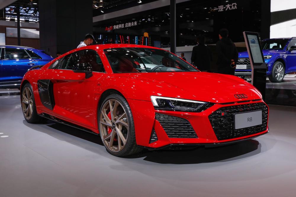 钢铁侠的座驾男孩子的梦中情车奥迪r8