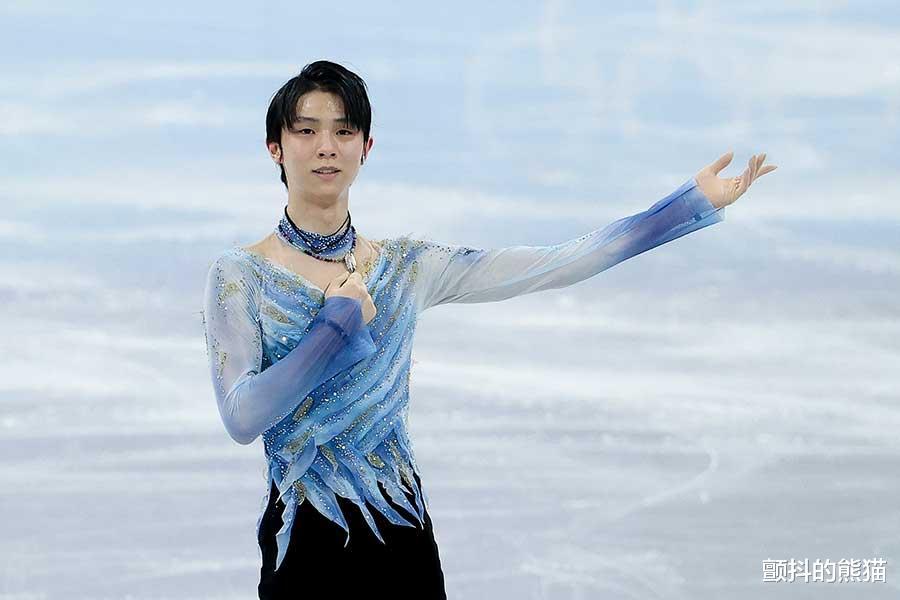 為什麼羽生結弦無法迴避冰上的坑呢沒有人來清理冰場嗎