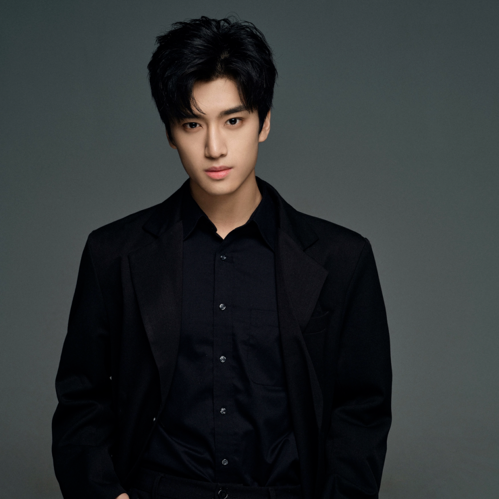 00后新人演员张康乐饰演张起灵,这样的话,新版吴邪和张起灵,演员的