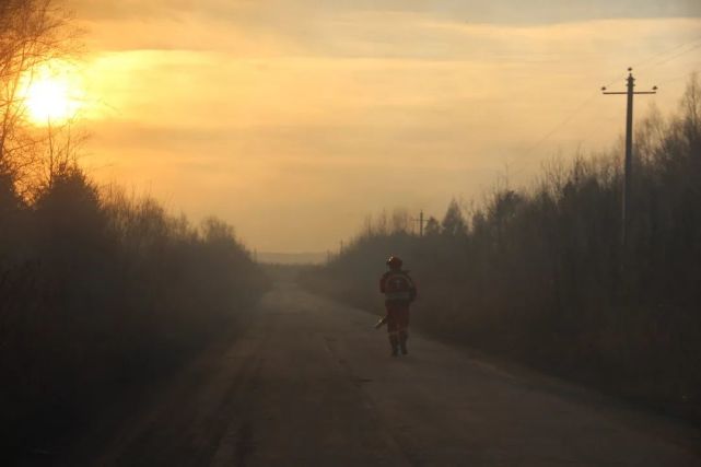 无畏风雪,勇毅前行从"女足精神"中汲取磅礴力量