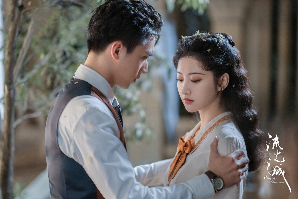 流光之城容嘉上为何舍弃初恋桥本诗织原著的这句话是答案